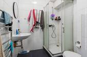 Badezimmer im Erdgeschoss (3,77m²) - 