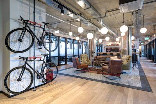 Titelbild - Modernes 3-Personen-Büro in Berlin Mitte mit Dachterrasse & Vollausstattung