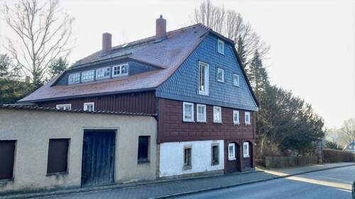 Straßenansicht - Einfamilienhaus mit 190,00 m&sup2; in Seifhennersdorf zum Kaufen