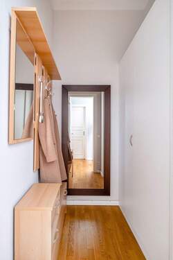 Abstellraum mit Garderobenfunktion - 