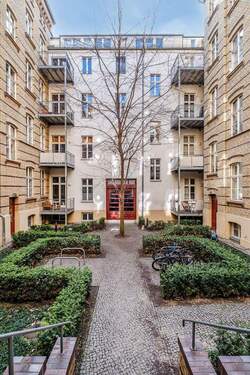 Gepflegter Innenhof - 