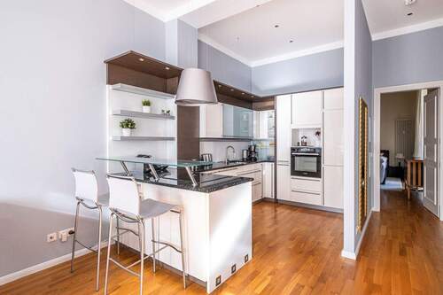 Weitere Ansicht Küche mit Blick zum Schlafzimmer - 3 Zimmer Etagenwohnung in Berlin-Mitte