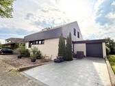 Außenansicht Einfahrt.JPG - Gesehen - Verliebt - Gekauft! - 529.000,00&nbsp;EUR Kaufpreis, ca.&nbsp; 159,50&nbsp;m&sup2;&nbsp;Wohnfl&auml;che