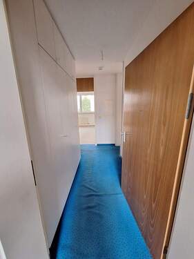 Wohnungseingang - 2 Zimmer Etagenwohnung in Nürnberg
