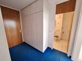 Wohnungseingang - Etagenwohnung mit 60,00 m&sup2; in Nürnberg zum Kaufen