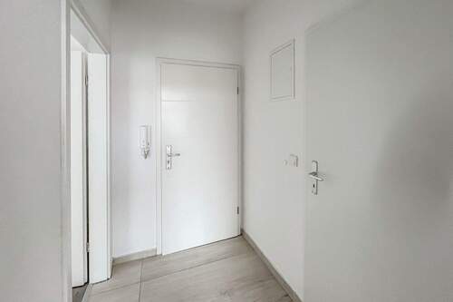 Diele - 2 Zimmer Etagenwohnung zur Miete in Dortmund