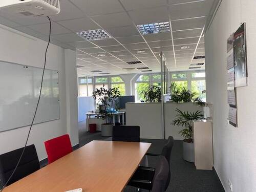Besprechungsraum - Büro mit 334,00 m&sup2; in Oberursel zur Miete