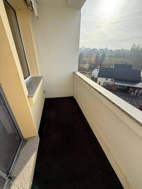 Balkon - Etagenwohnung mit 47,00 m&sup2; in Wildenfels zur Miete