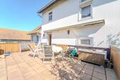 große Terrasse / Balkon EG - 