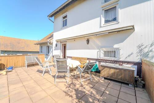 große Terrasse / Balkon EG - 
