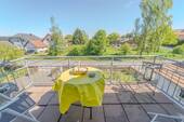 kleiner Balkon 1.OG - 