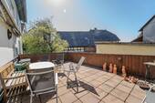großer Balkon / Terrasse - 