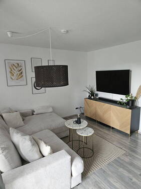 Wohnzimmer - 3 Zimmer Etagenwohnung zum Kaufen in Weil am Rhein