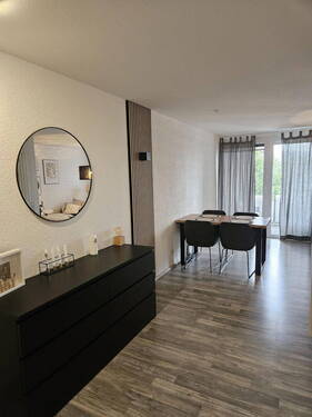 Essbereich mit Flur - 
