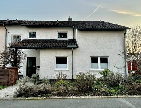 Hausansicht (1) - 3 Zimmer Etagenwohnung in Kassel / Harleshausen