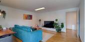 Wohnzimmer (c) - 4 Zimmer Etagenwohnung in Reutlingen / Sondelfingen