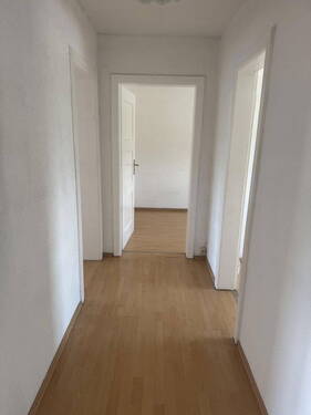 Flur - 3 Zimmer Etagenwohnung zum Kaufen in Neu-Ulm