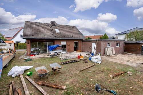 Hausansicht Garten - 3 Zimmer Einfamilienhaus in Versmold