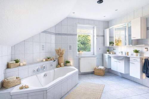 KI Elternbad mit Dusche und Wanne Dachgeschoss - 
