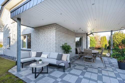 KI überdachte Terrasse - 