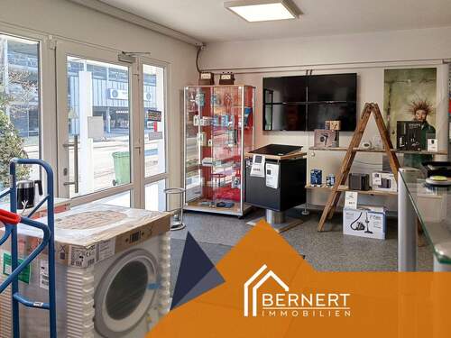 Eingangsbereich - Büro mit 141,00 m&sup2; in Coburg zur Miete