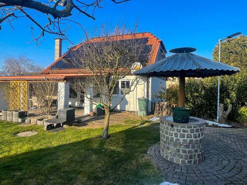 Außenansicht - 5 Zimmer Einfamilienhaus zum Kaufen in Brandis