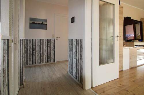 Flur EG - 5 Zimmer Einfamilienhaus in Brandis