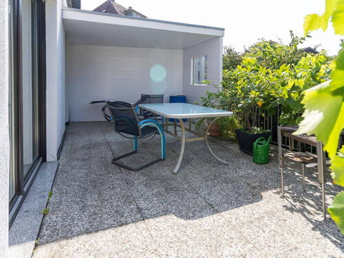 überdachte Terrasse im EG - 7 Zimmer Einfamilienhaus in Vlotho