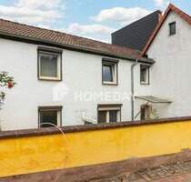 Haus im Dornröschenschlaf - diese Immobilie wartet auf liebevolle Umgestaltung und Renovierung - Querfurt