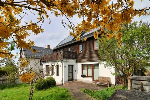 Außenansicht - 5 Zimmer Mehrfamilienhaus, Wohnhaus zum Kaufen in Greiz
