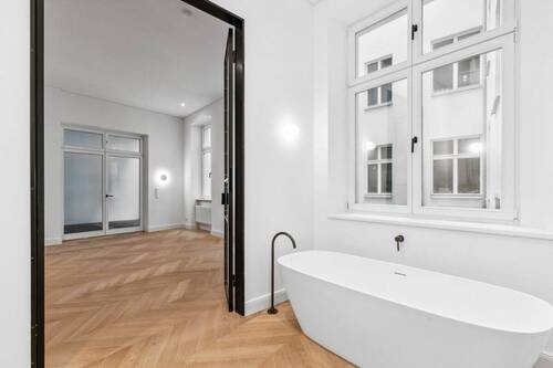 Wohnung 1 - Clean chic trifft Gründerzeit-Charme: Saniertes 4-Zimmer-Juwel mit Balkon