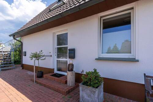 Hinterhaus Eingang EG - 