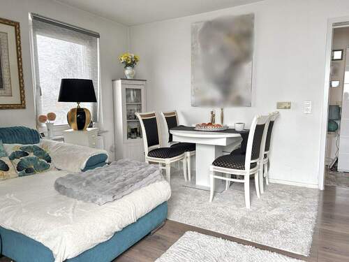 Wohnbereich - 2 Zimmer Etagenwohnung in Augsburg