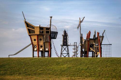 Spielplatz und Leuchtturm Dorum-Neufeld - 