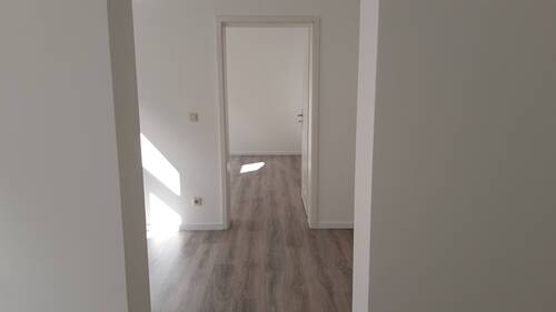 Durchgangszimmer - 5 Zimmer Büro zur Miete in Chemnitz