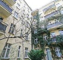 Modernisierte Altbauwohnung in ruhiger Seitenstraße - Bezugsfrei - Berlin