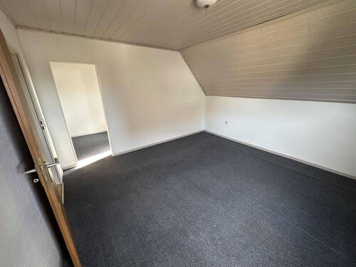 OG Schlafzimmer 1 - 