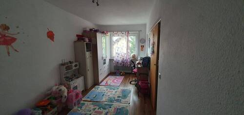 Kinderzimmer 2 auch Büro - 