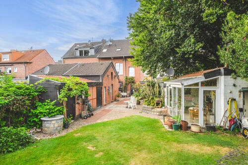 Gartenansicht - 6 Zimmer Einfamilienhaus in Würselen
