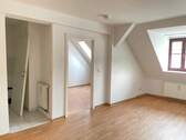 Helle Dachgeschosswohnung - 2 Zimmer Etagenwohnung in Görlitz