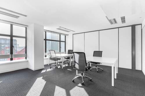 Property Image 1 - Privater Büroraum für 3 Person in Regus Grugaplatz
