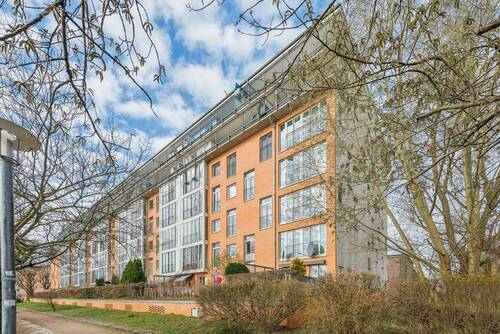Hausansicht - 2 Zimmer Etagenwohnung zum Kaufen in Berlin-Hakenfelde