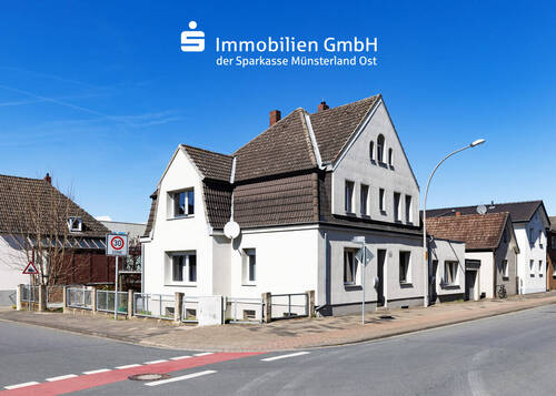 Außenansicht - Zweifamilienhaus mit Potenzial und vielseitigen Möglichkeiten!