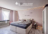 Schlafzimmer (OG) - 
