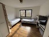 Schlafzimmer EG - 