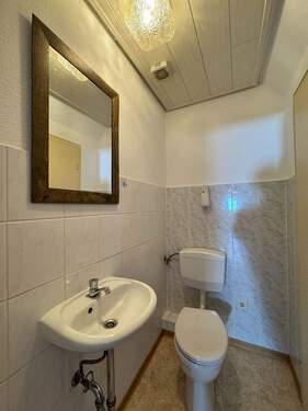 Zusätzliche Toilette Anbau im OG - 