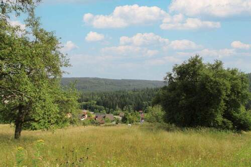 Grundstück von Seite - 