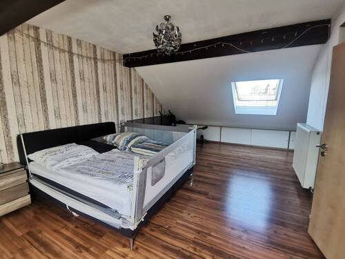 Schlafzimmer DG - 