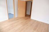 Wohnzimmer - 2 Zimmer Etagenwohnung zur Miete in Chemnitz