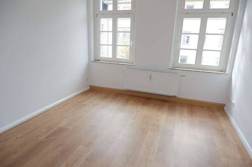 Wohnzimmer - 2 Zimmer Etagenwohnung in Chemnitz